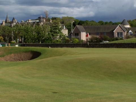 standrewsroadholegreenmyball.jpg
