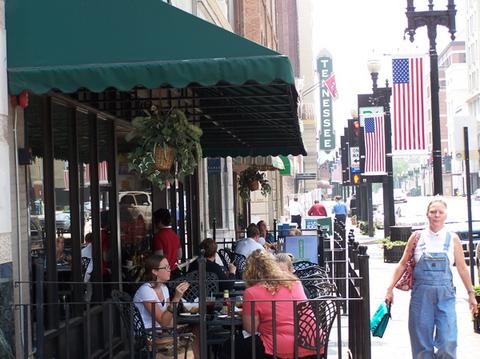 knoxvilledowntown.jpg knoxvilledowntown.jpg